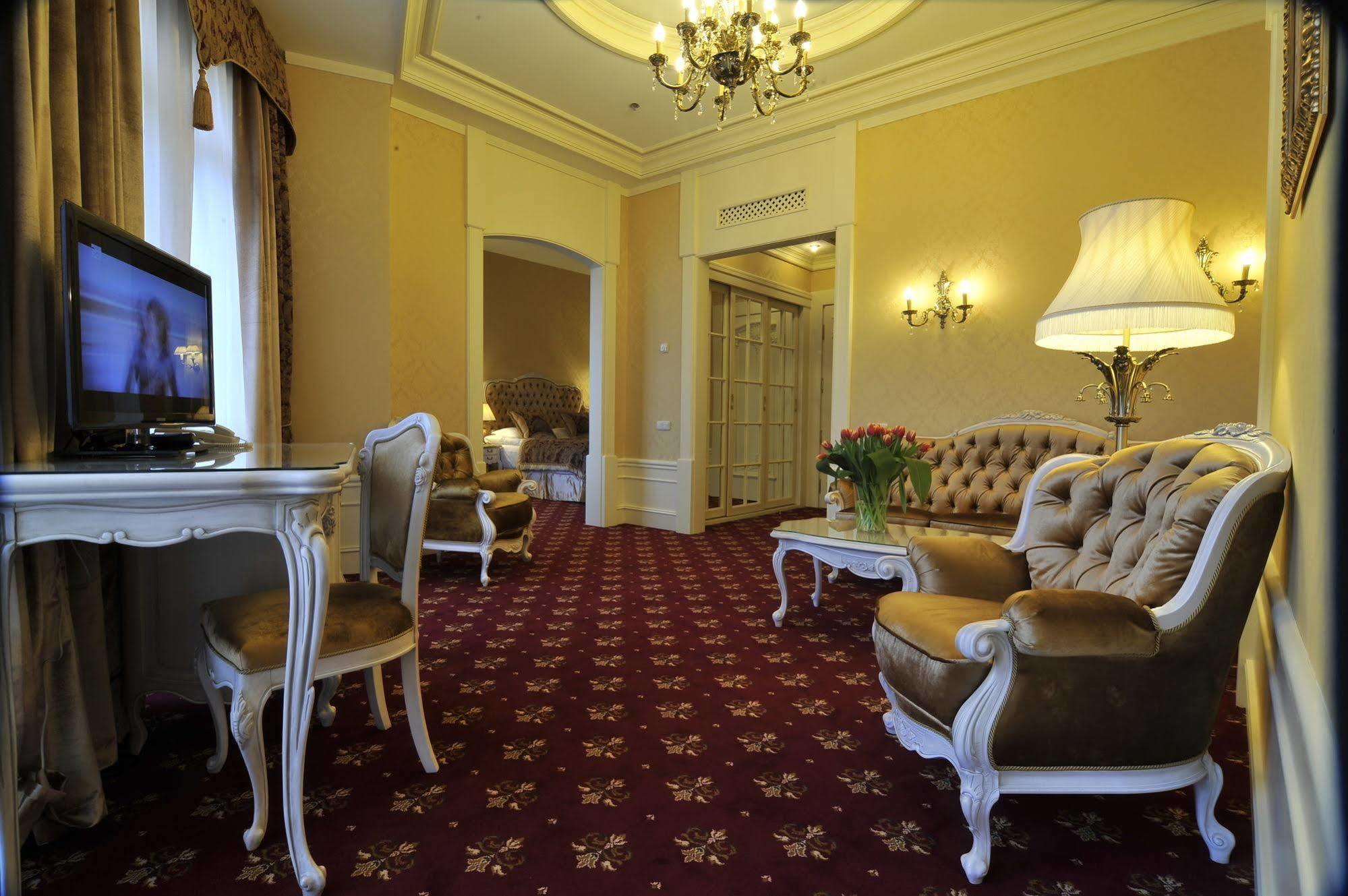 Nobilis Hotel