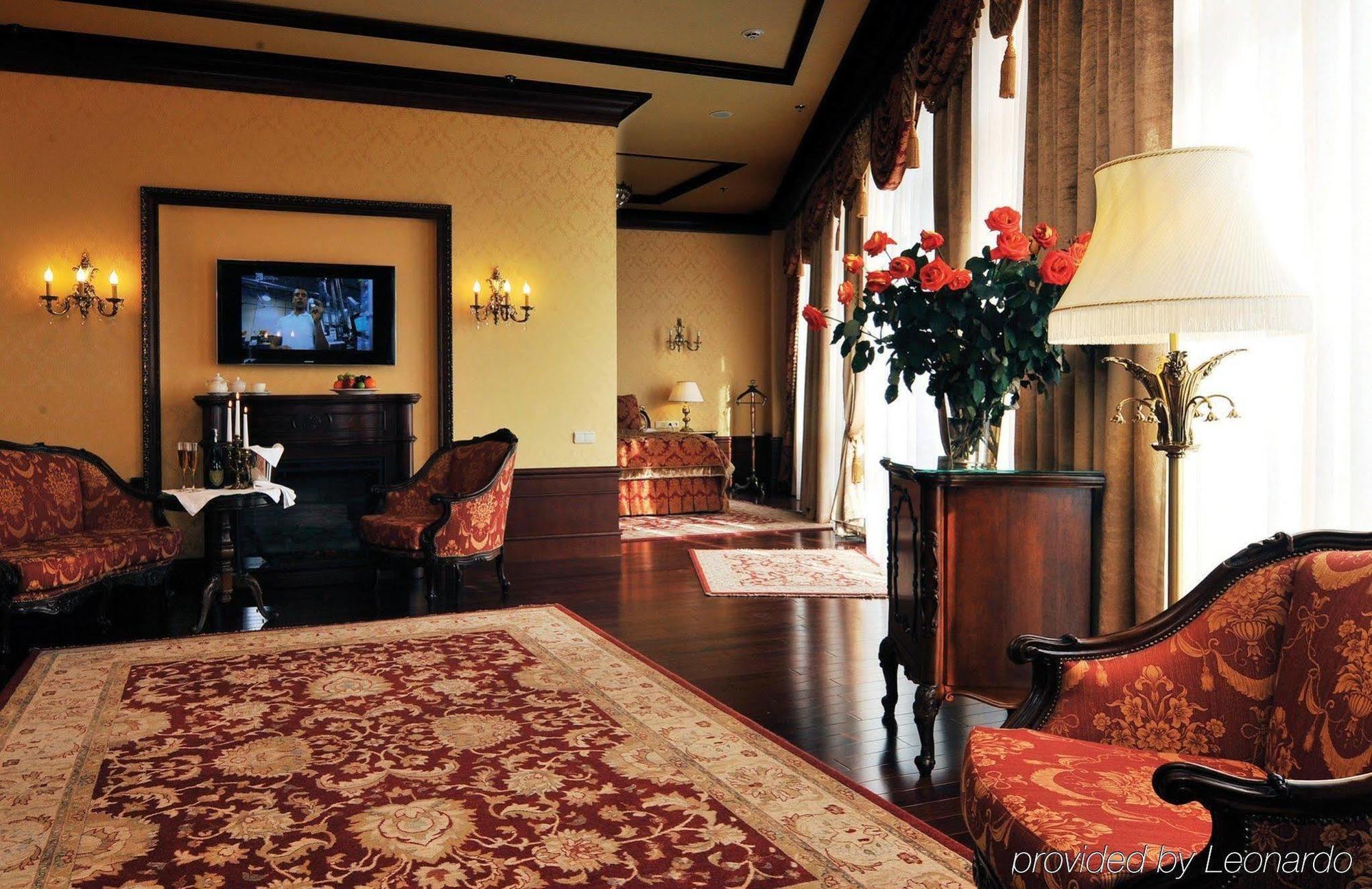 Nobilis Hotel 5*