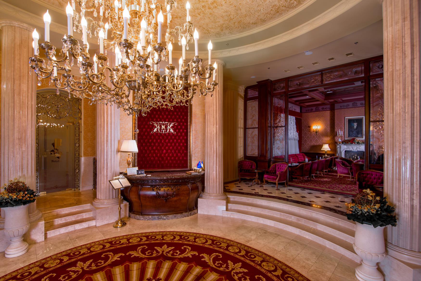 فندق Nobilis 5*