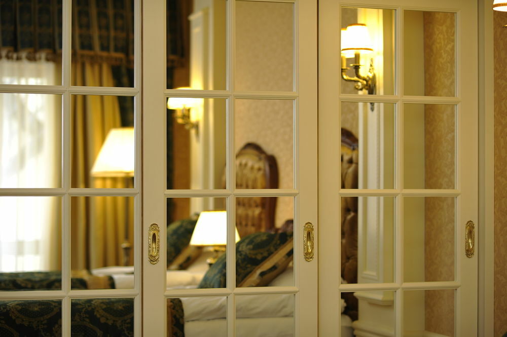 فندق Nobilis 5*